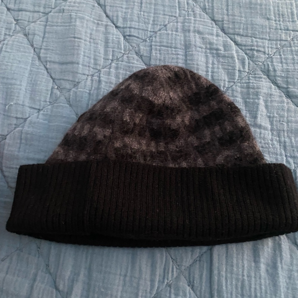 Louis vuttion wool beanie